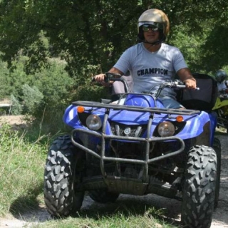  Siempre con el casco 